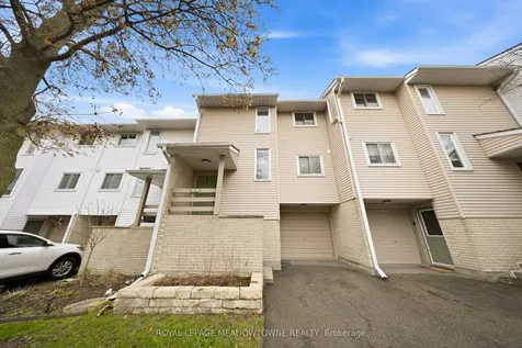 8 Lynden Circle Halton Hills ON L7G 4Y8