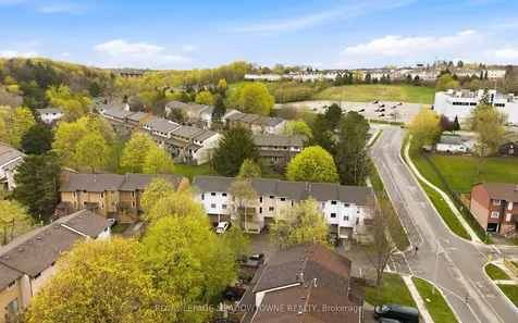 8 Lynden Circle Halton Hills ON L7G 4Y8