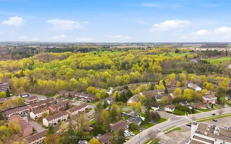 8 Lynden Circle Halton Hills ON L7G 4Y8
