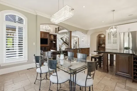 2319 Kilbride Street Burlington ON L7P 0H7
