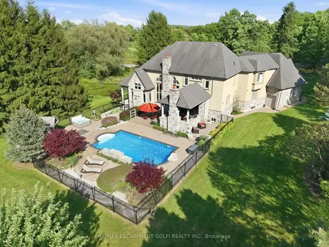 2319 Kilbride Street Burlington ON L7P 0H7