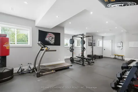 2319 Kilbride Street Burlington ON L7P 0H7