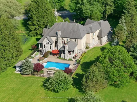 2319 Kilbride Street Burlington ON L7P 0H7