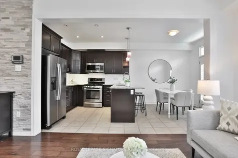 641 Murray Meadows Place Milton ON L9T 8L7