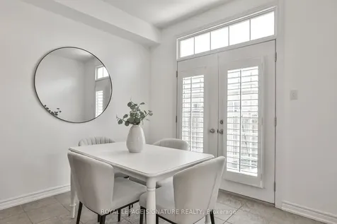 641 Murray Meadows Place Milton ON L9T 8L7