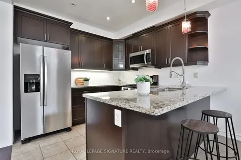 641 Murray Meadows Place Milton ON L9T 8L7