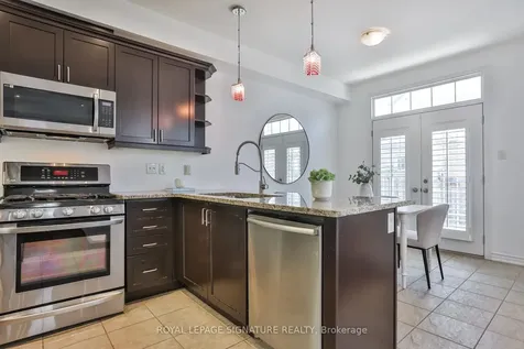 641 Murray Meadows Place Milton ON L9T 8L7