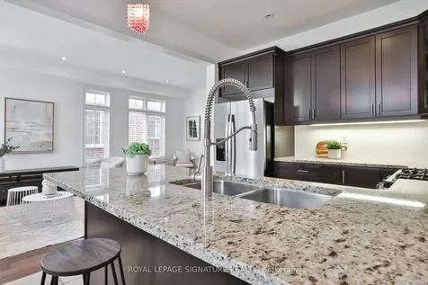 641 Murray Meadows Place Milton ON L9T 8L7