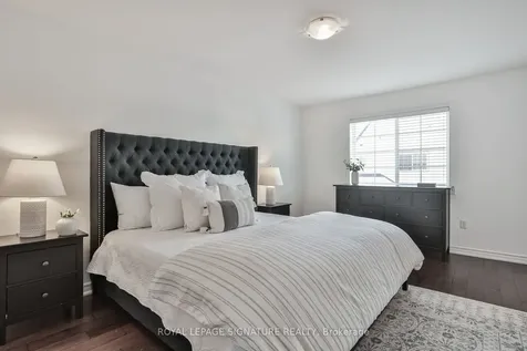 641 Murray Meadows Place Milton ON L9T 8L7