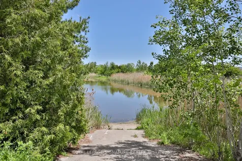 641 Murray Meadows Place Milton ON L9T 8L7