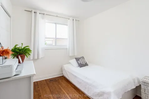 3335 Homark Drive Mississauga ON L4Y 2K5
