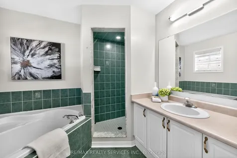 96 Tideland Drive Brampton ON L7A 2V8