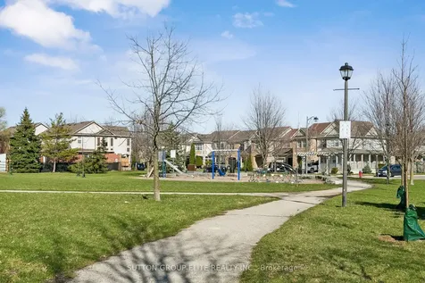 636 Porter Way Milton ON L9T 5W2