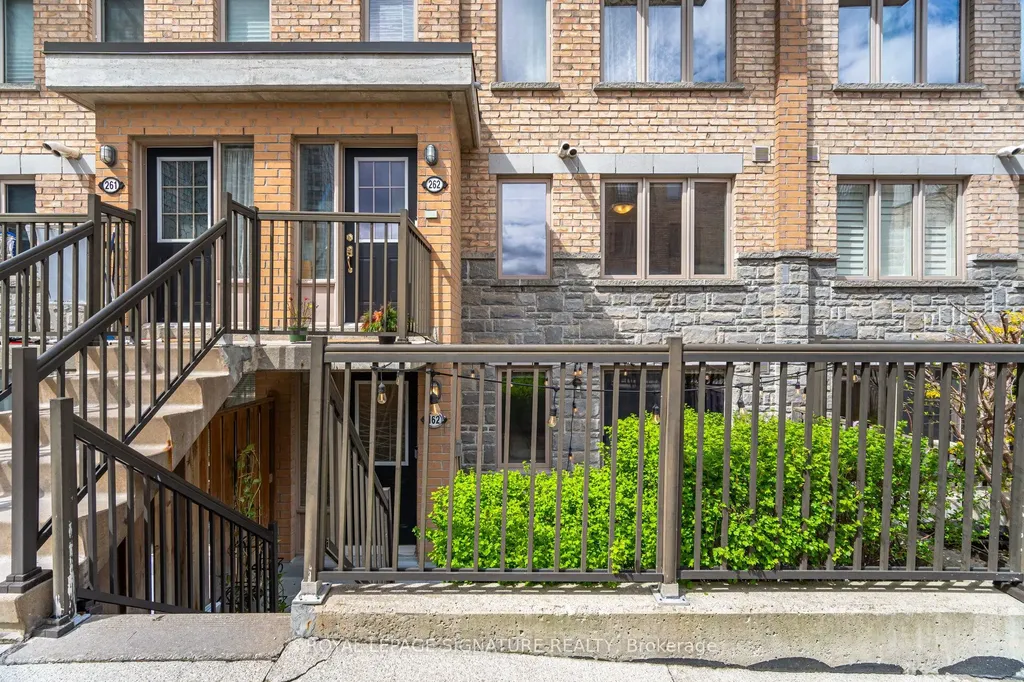 8 Foundry Avenue Toronto ON M6H 0A5