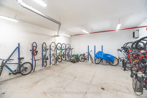 8 Foundry Avenue Toronto ON M6H 0A5
