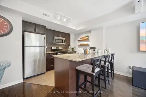 8 Foundry Avenue Toronto ON M6H 0A5