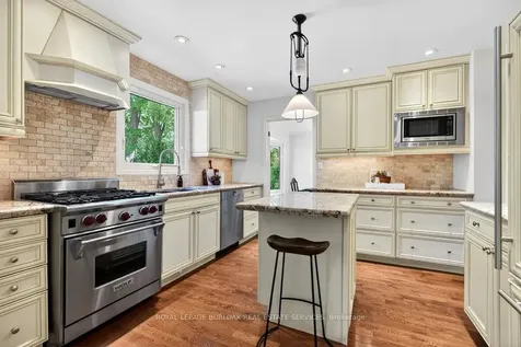 479 Morrison Road Oakville ON L6J 4K6