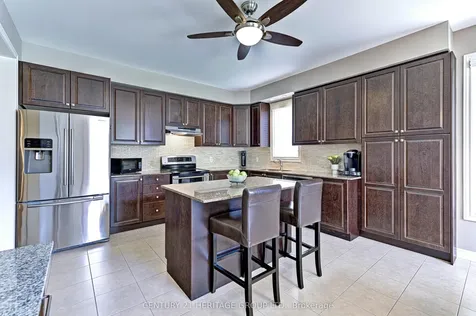 28 Boyces Creek Court Caledon ON L7C 3S2