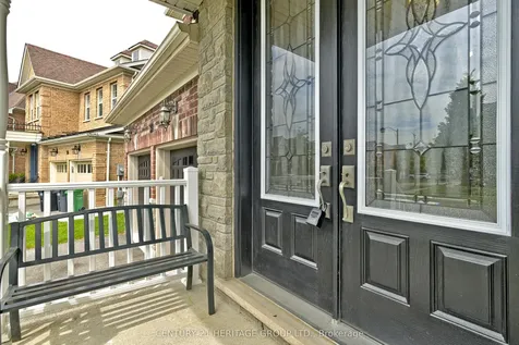 28 Boyces Creek Court Caledon ON L7C 3S2