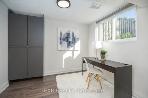 1856 Bonnymede Drive Mississauga ON L5J 1E1
