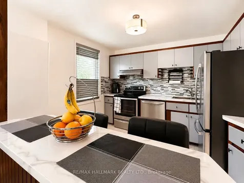 100 Ascot Avenue Toronto ON M6E 1E9