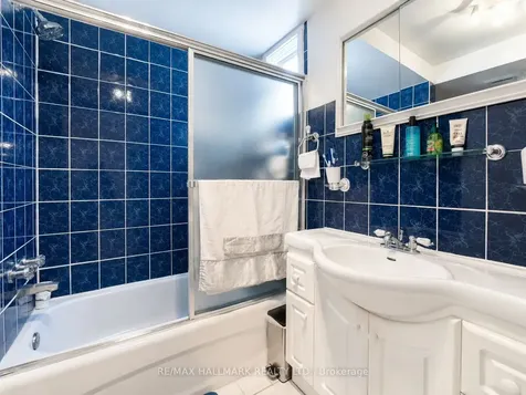 100 Ascot Avenue Toronto ON M6E 1E9