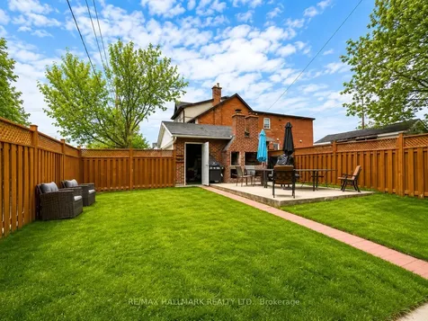 100 Ascot Avenue Toronto ON M6E 1E9