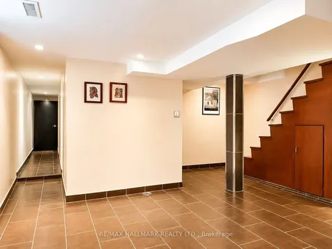 100 Ascot Avenue Toronto ON M6E 1E9
