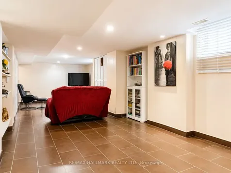 100 Ascot Avenue Toronto ON M6E 1E9