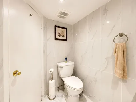 100 Ascot Avenue Toronto ON M6E 1E9