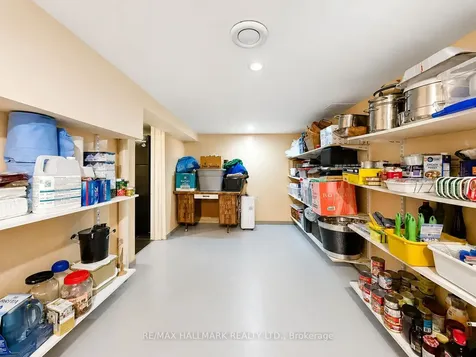 100 Ascot Avenue Toronto ON M6E 1E9