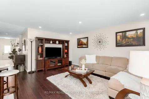 164 Mcdougall Cross Milton ON L9T 0P7