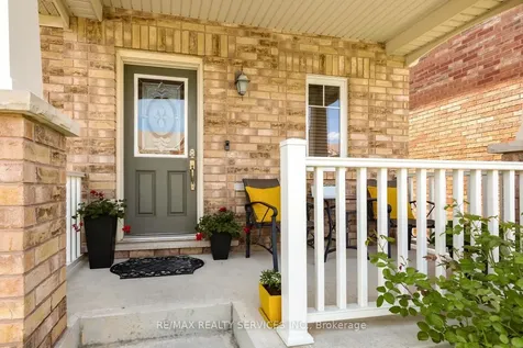 164 Mcdougall Cross Milton ON L9T 0P7
