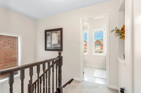 164 Mcdougall Cross Milton ON L9T 0P7