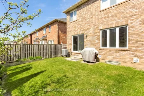 164 Mcdougall Cross Milton ON L9T 0P7