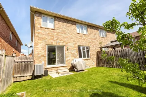 164 Mcdougall Cross Milton ON L9T 0P7