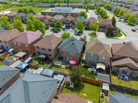 295 Queen Mary Drive Brampton ON L7A 3R1