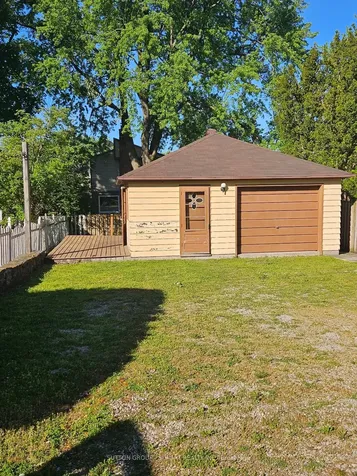 318 Queen Street S Mississauga ON L5M 1M2
