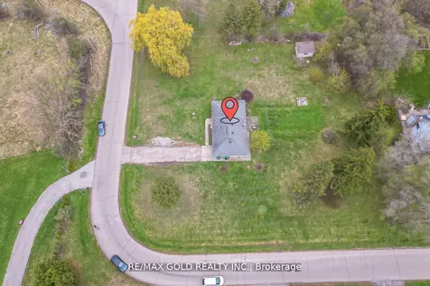 59 Marysfield Drive Brampton ON L6P 0J2