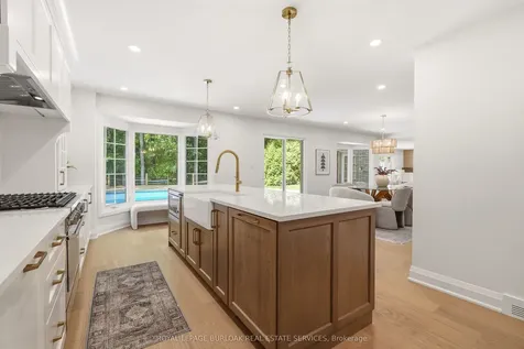 1928 Four Seasons Drive Burlington ON L7P 2Y1