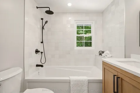 1928 Four Seasons Drive Burlington ON L7P 2Y1