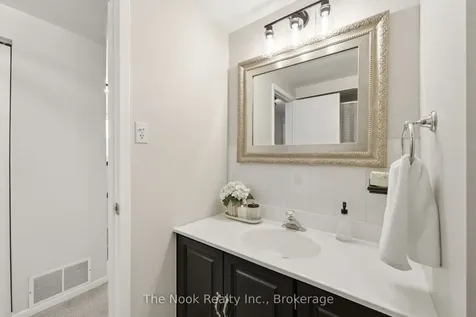 1254 Playford Road Mississauga ON L5J 3V7