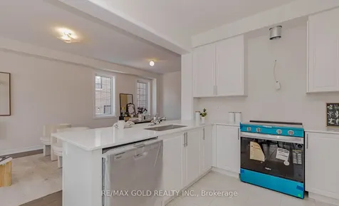 25 Sapwood Crescent Brampton ON L6Z 0K8