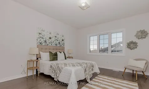 25 Sapwood Crescent Brampton ON L6Z 0K8