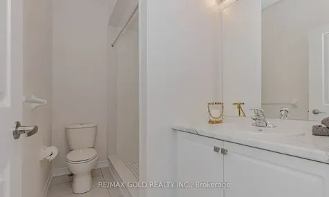 25 Sapwood Crescent Brampton ON L6Z 0K8