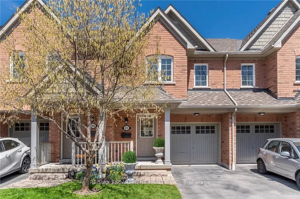233 Duskywing Way Oakville ON L6L 0C5