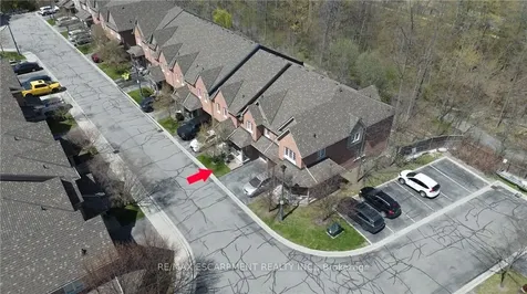 233 Duskywing Way Oakville ON L6L 0C5