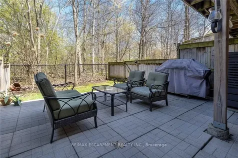 233 Duskywing Way Oakville ON L6L 0C5