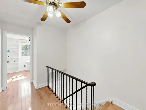 3025 Cedarglen Gate Mississauga ON L5C 2V7