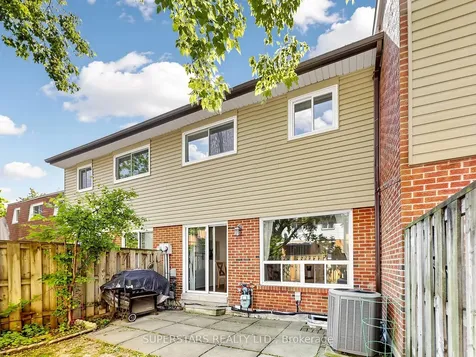 3025 Cedarglen Gate Mississauga ON L5C 2V7